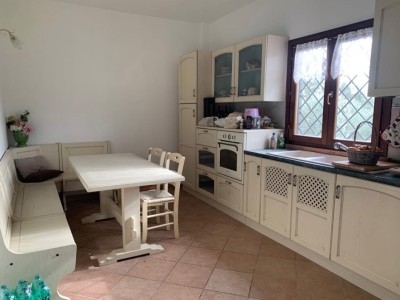 V/278 Villa predisposta per due unità Image 4